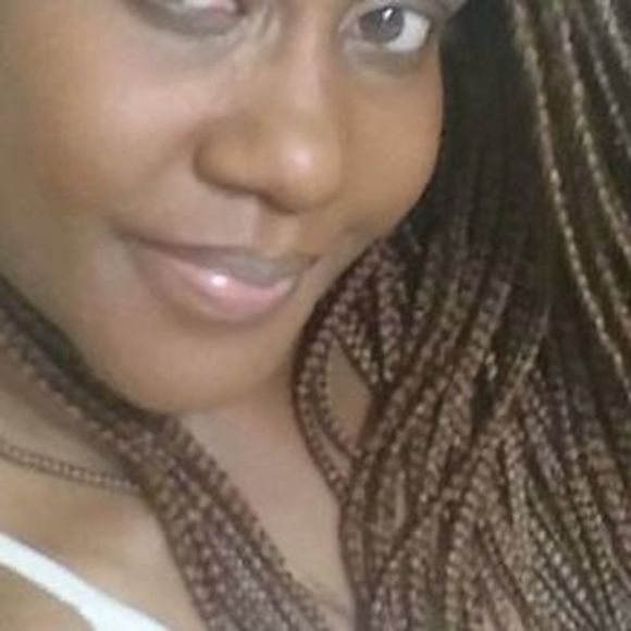 Meet your Posher, Stephanie - Picture 1 of 1